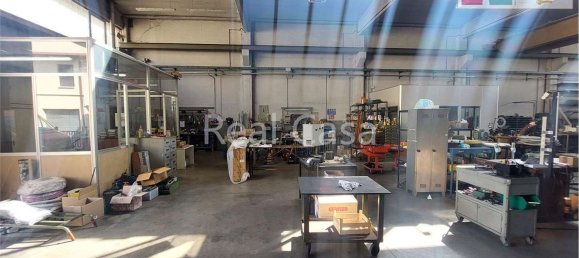 730m² Warehouse in Modena, Italy No. 222600 55