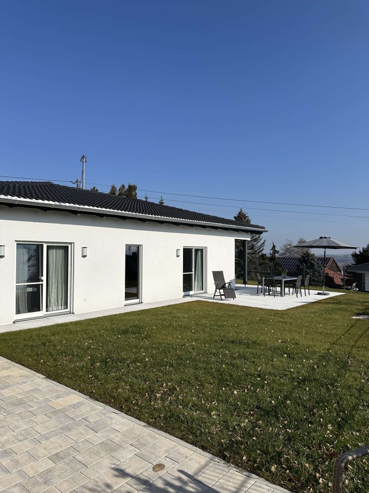 3 bedrooms Bungalow in Gunzburg, Germany No. 205645