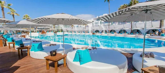 4 chambres Villa à Malaga, Spain No. 40976 34