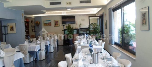 2 rooms Commercial property in San Benedetto del Tronto, Italy No. 118246 7