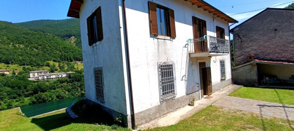 8 rooms House in Vagli Sotto, Italy No. 273739 13