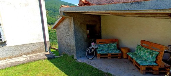 8 rooms House in Vagli Sotto, Italy No. 273739 12
