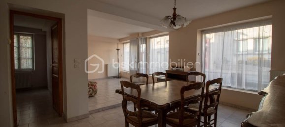 6-Zimmer Gebäude in Ladon, France, Nr. 244749 2