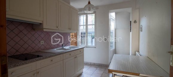 6-Zimmer Gebäude in Ladon, France, Nr. 244749 30