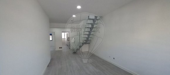 3 bedrooms Duplex in Costa da Caparica, Portugal No. 30521 10