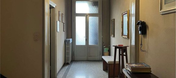 8 rooms Villa in Mozzate, Italy No. 162602 5