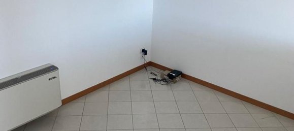 Escritório em Treviso, Italy 90 m² N.º 60428 9