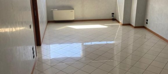Escritório em Treviso, Italy 90 m² N.º 60428 4