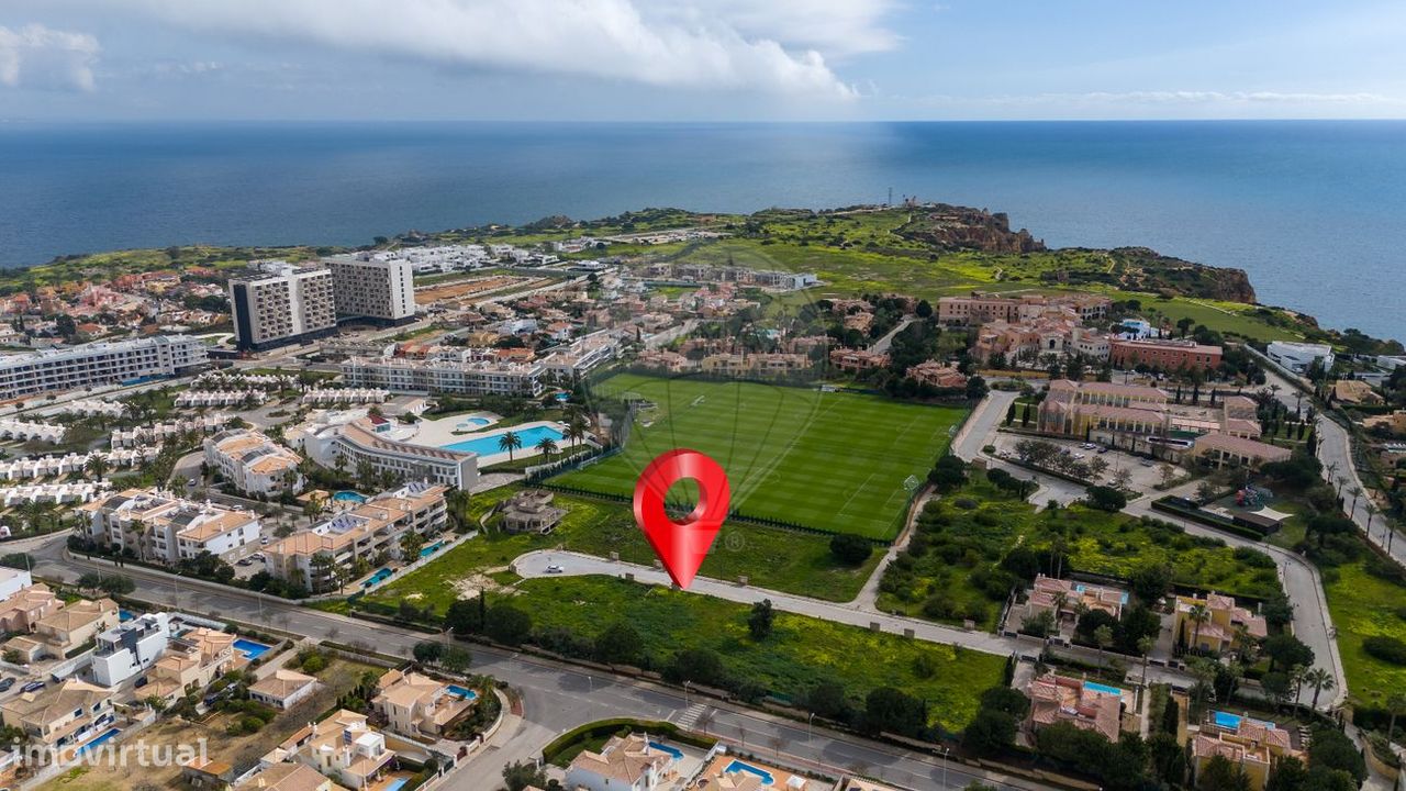 1200m² Land in Lagos, Portugal No. 77678