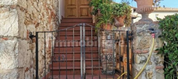 3 bedrooms House in Colle di Val d'Elsa, Italy No. 204054 4