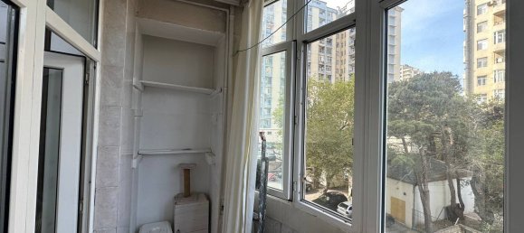 Квартира с 2 спальнями в Баку, Азербайджан № 1878 4