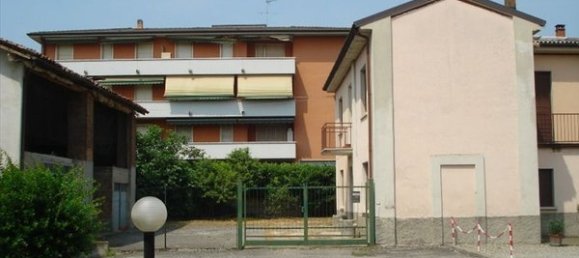 Вилла с 5 комнатами в Страделла, Италия № 73778 3