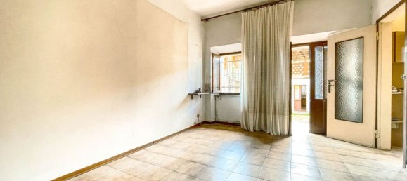 5 bedrooms House in Divignano, Italy No. 377475 7