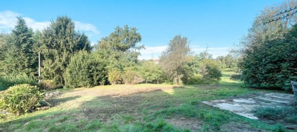 5 bedrooms House in Divignano, Italy No. 377475 2