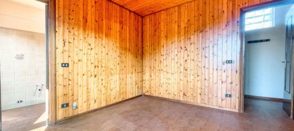 5 bedrooms House in Divignano, Italy No. 377475 13