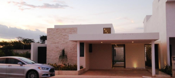 Casa de 3 dormitorios en Mérida, Mexico No. 67343 2