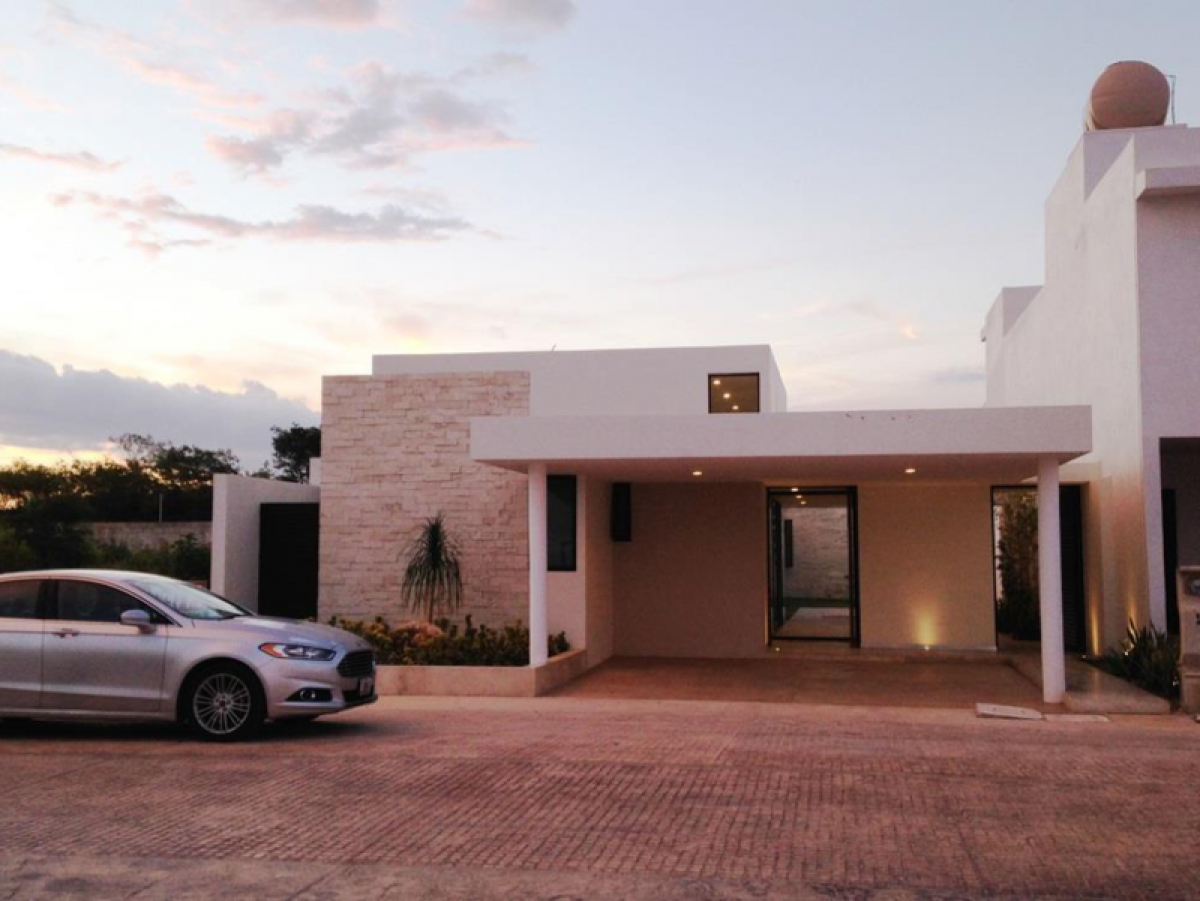 Casa de 3 dormitorios en Mérida, Mexico No. 67343