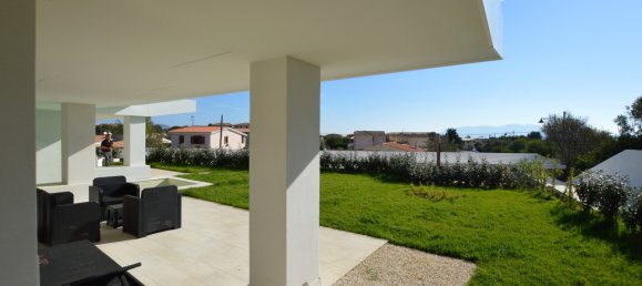 2 Schlafzimmer Wohnung in Olbia, Italy, Nr. 133606 2