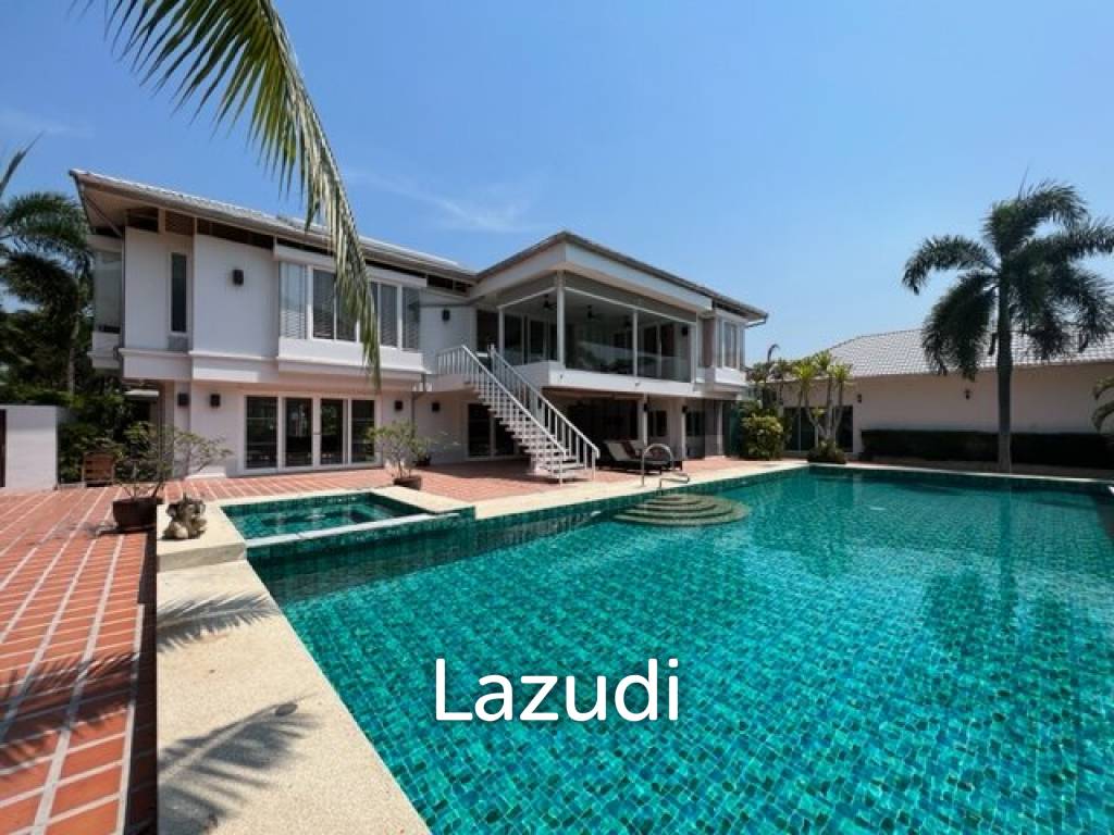 3 bedrooms Villa in Hua Hin, Thailand No. 17795