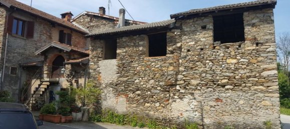 15 bedrooms House in Luino, Italy No. 160927 3