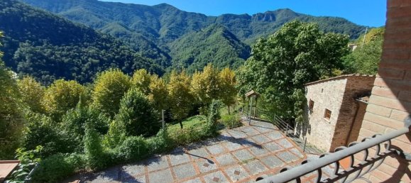 6 rooms Commercial property in Pietrasanta, Italy No. 112811 18