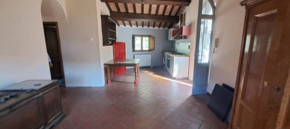 6 rooms Commercial property in Pietrasanta, Italy No. 112811 21