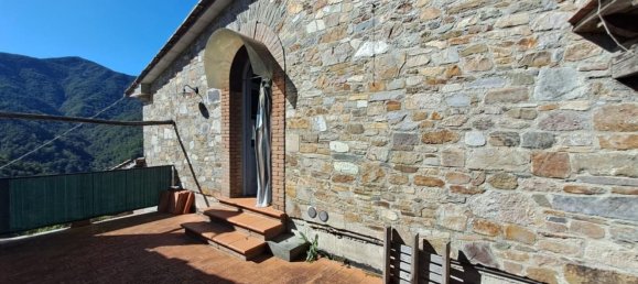 6 rooms Commercial property in Pietrasanta, Italy No. 112811 20