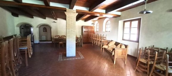 6 rooms Commercial property in Pietrasanta, Italy No. 112811 12