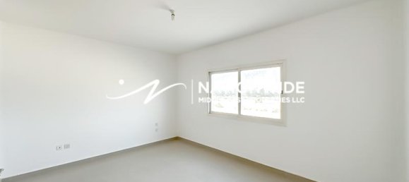 Вилла с 3 спальнями в Абу-Даби, ОАЭ № 109943 4