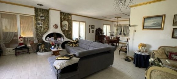 6 bedrooms Villa in Tournefeuille, France No. 338977 2