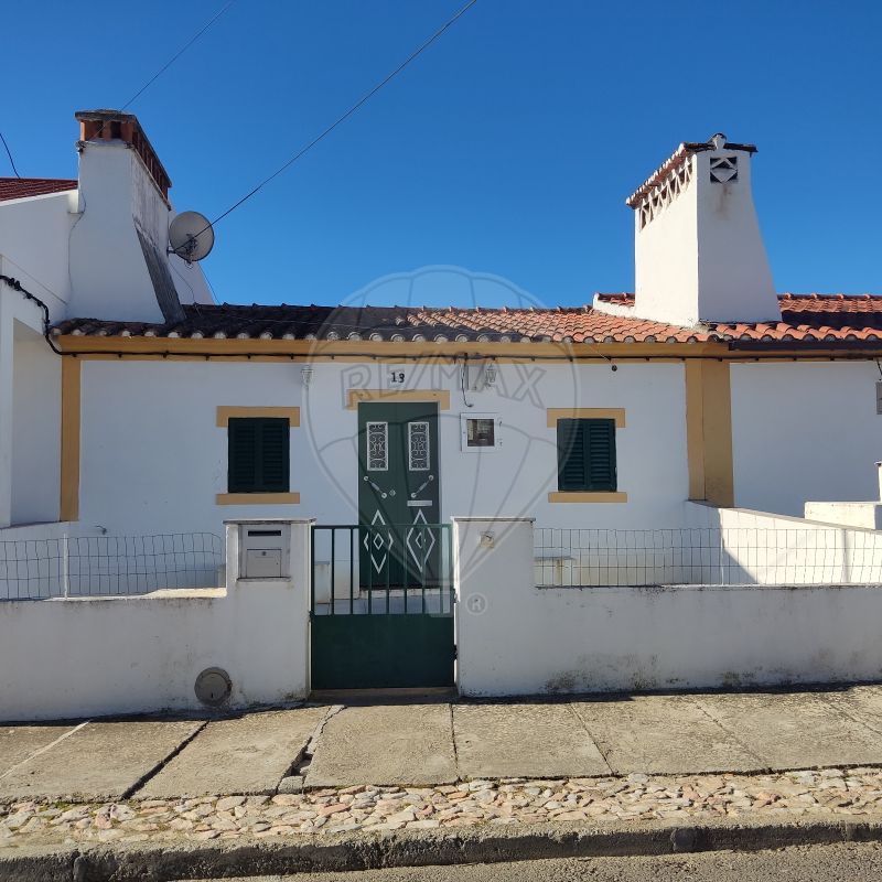 2 bedrooms House in Portalegre, Portugal No. 26563