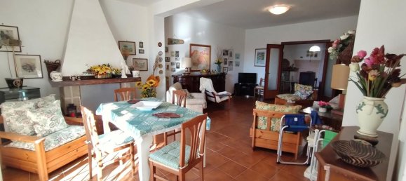 Villa de 3 habitaciónes en Aprilia, Italy No. 70495 12