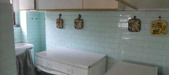 5 rooms Apartment in San Marcello Piteglio, Italy No. 74110 2