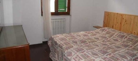 5 rooms Apartment in San Marcello Piteglio, Italy No. 74110 9