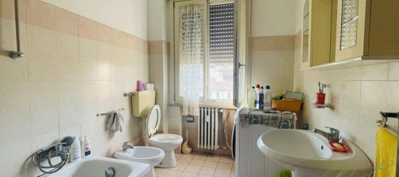 Квартира с 3 комнатами в Форново ди Таро, Италия № 66423 8