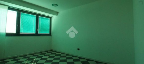 Oficina en Lallio, Italy 320 m² No. 273853 23