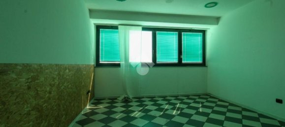 Oficina en Lallio, Italy 320 m² No. 273853 20