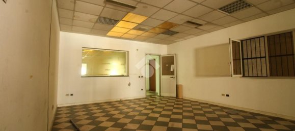 Oficina en Lallio, Italy 320 m² No. 273853 16