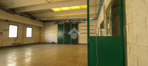 Oficina en Lallio, Italy 320 m² No. 273853 10