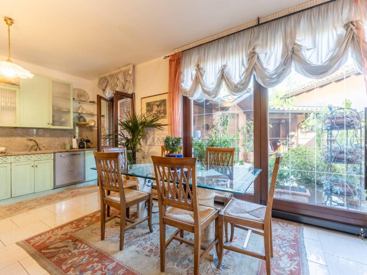 3 rooms Apartment in Milan, Italy No. 245767