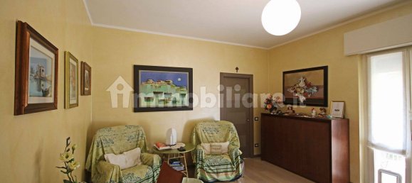Apartamento de 2 dormitorios en Parma, Italy No. 299113 4