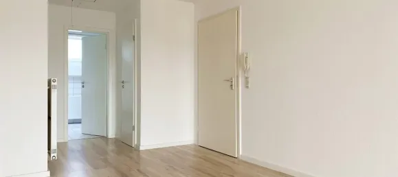 Квартира с 2 комнатами в Reutlingen, Германия № 115611 16