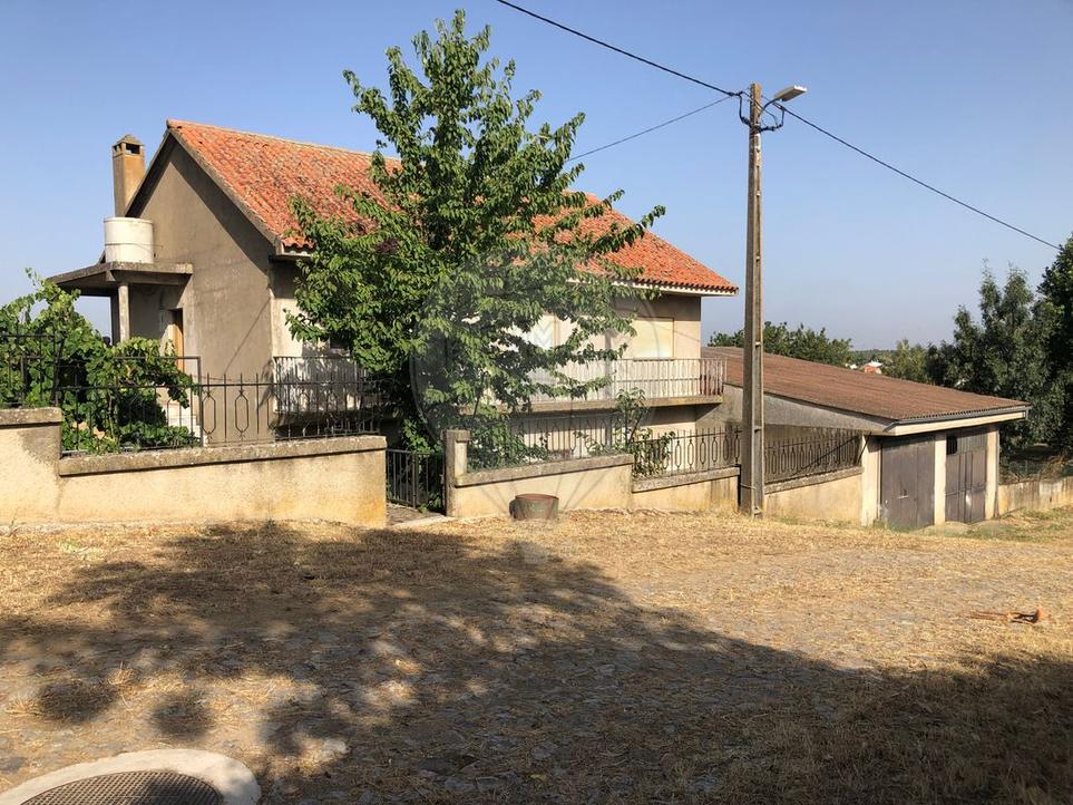 Casa de 3 dormitorios en Figueira de Castelo Rodrigo, Portugal No. 266414
