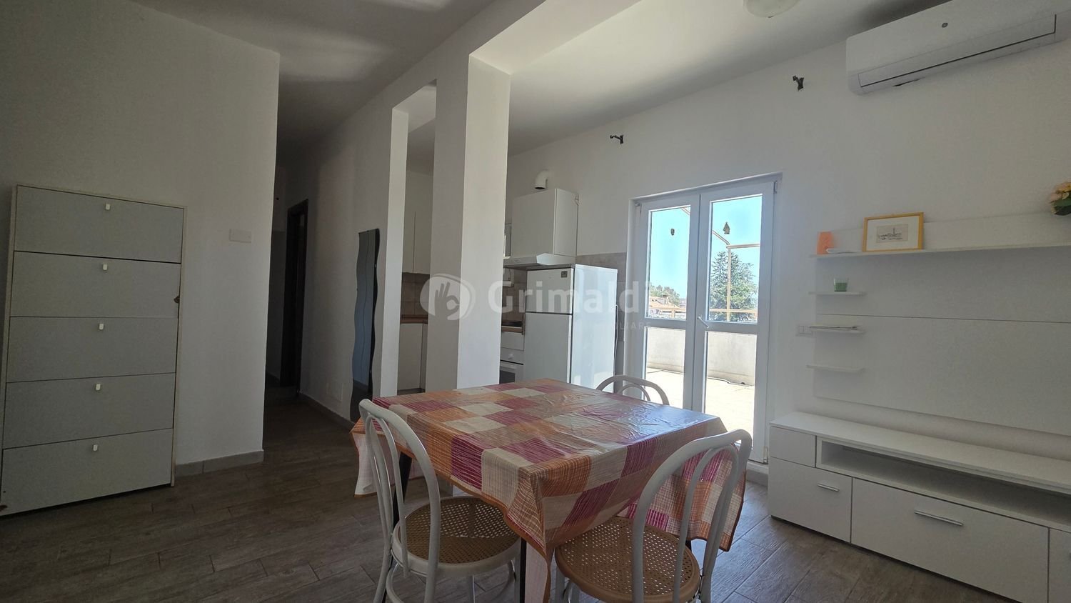 3-Zimmer Wohnung in Anzio, Italy, Nr. 293354