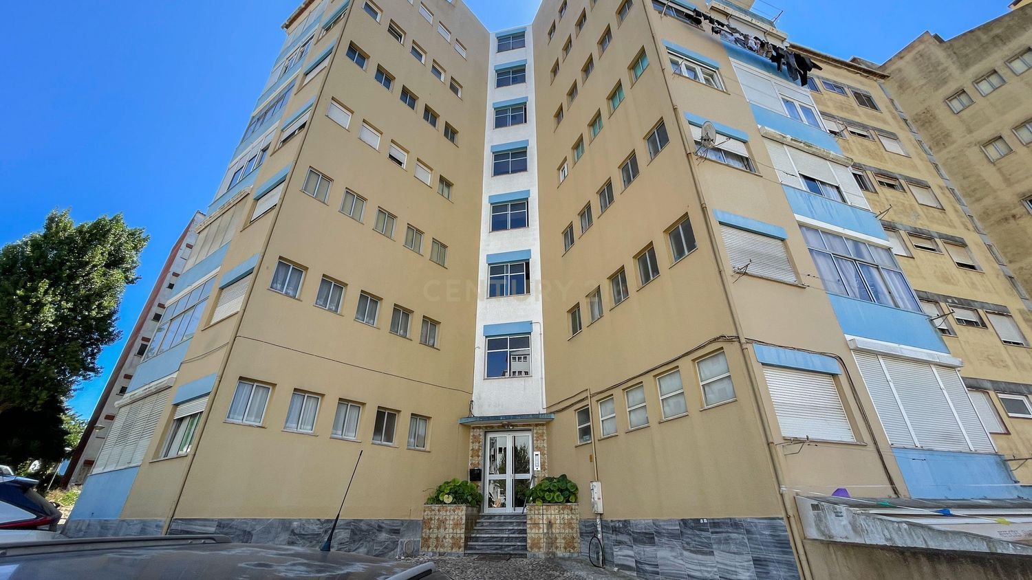 3 bedrooms Apartment in Sintra, Portugal No. 234584