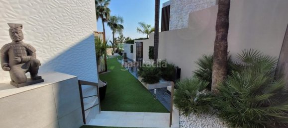 Вилла с 4 спальнями в Бенахавис, Испания № 44430 12