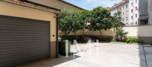 Studio in Milan, Italy No. 245675 14