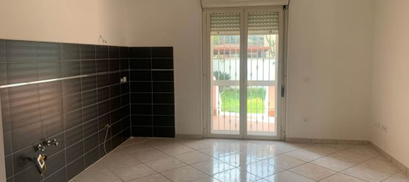 5 rooms House in Santa Maria Capua Vetere, Italy No. 30345 14
