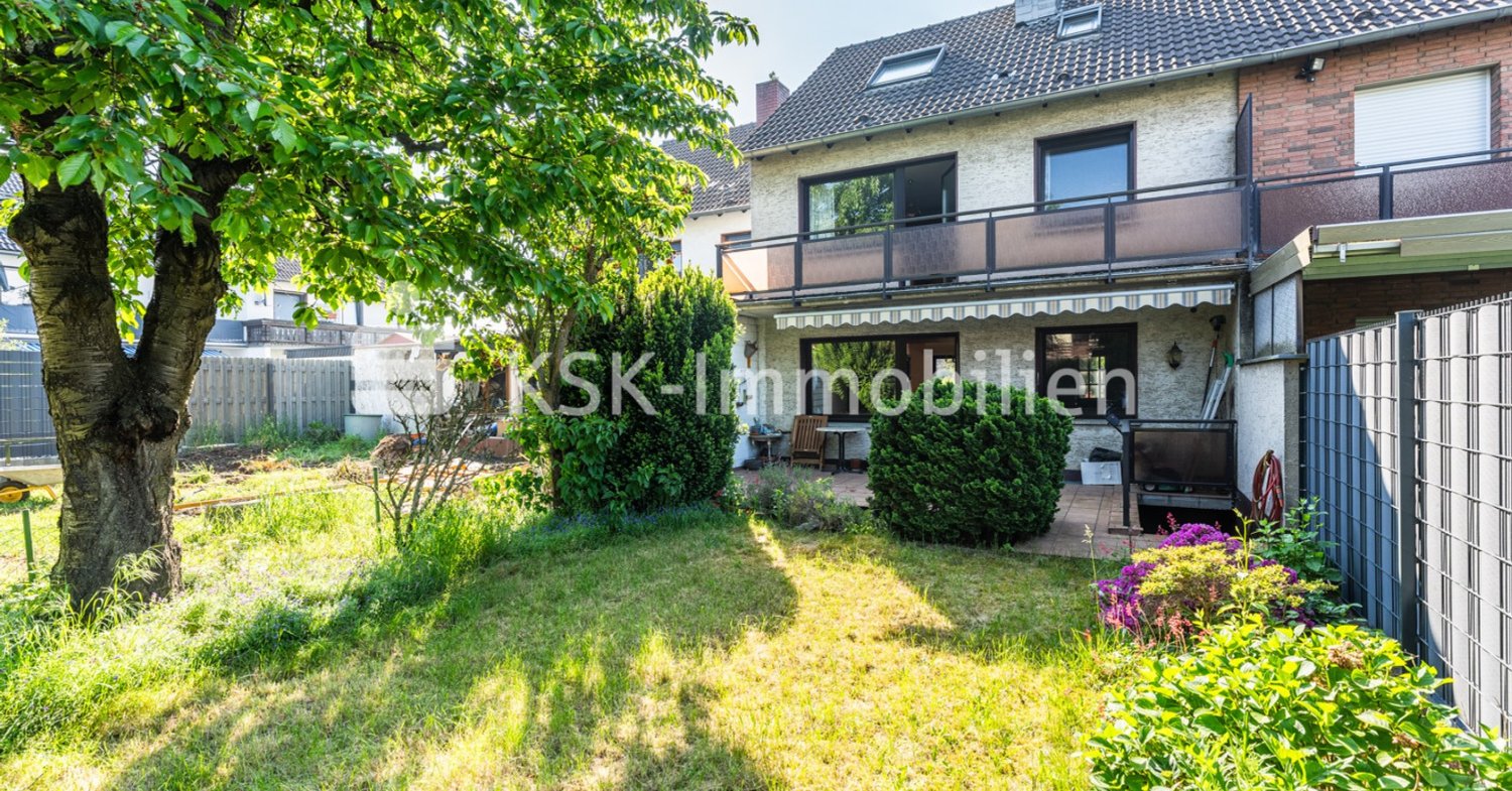 Таунхаус с 4 спальнями в Рейн-Зиг, Германия № 136076