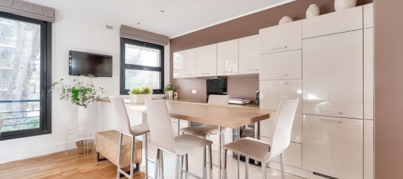 2 Schlafzimmer Doppelhaus in Paris, France, Nr. 174609 4